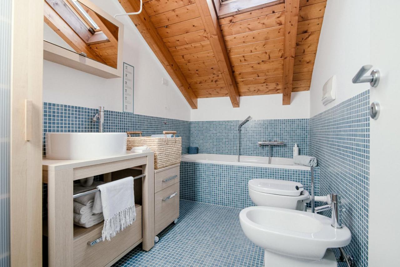 Modern Luxury Attic - Bymyhomeincomo Apartment Como