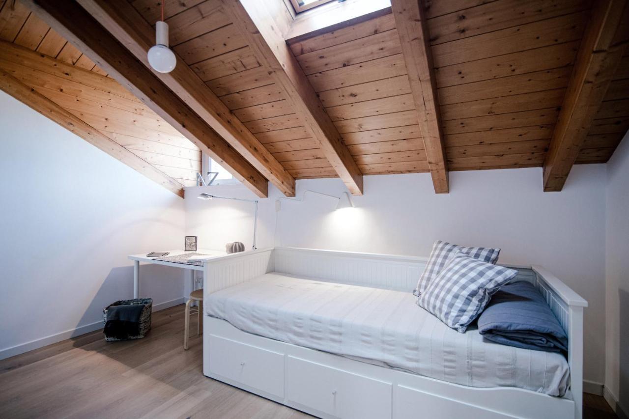 Modern Luxury Attic - Bymyhomeincomo Como