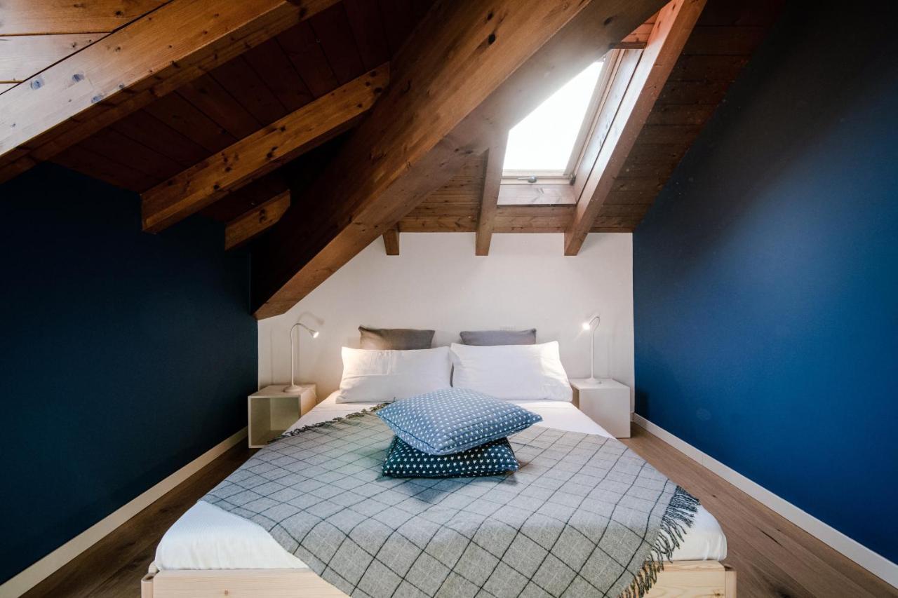 Modern Luxury Attic - Bymyhomeincomo