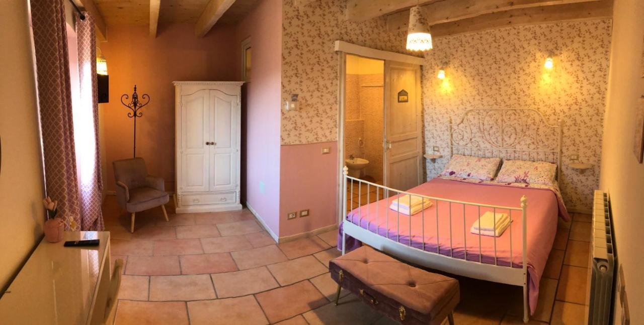 Rocca Dell'innominato Bed & Breakfast