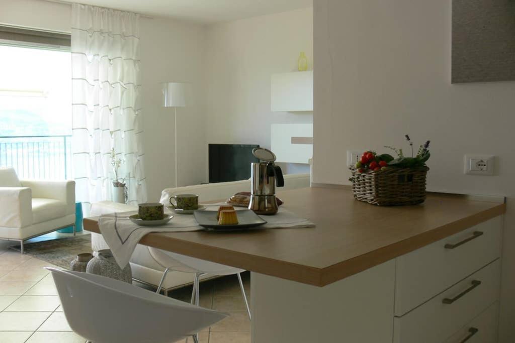 Luci Sul - A Real Paradise Apartment Perledo