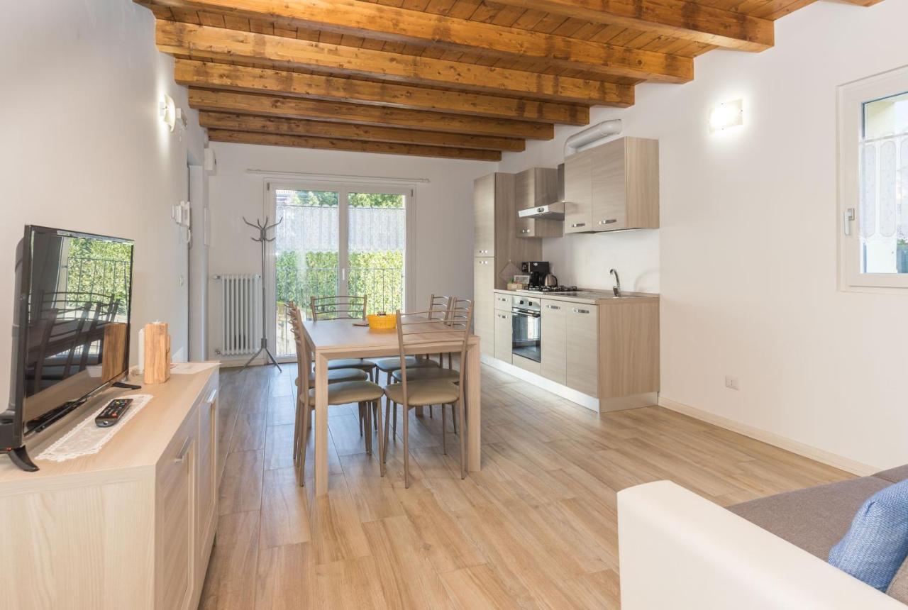 Residenze Lariane Apartment Colico
