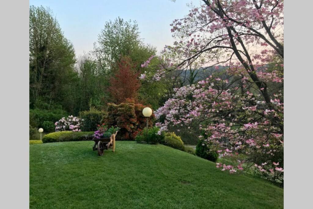 Como, Accogliente Mansarda Nel Verde Le Balze