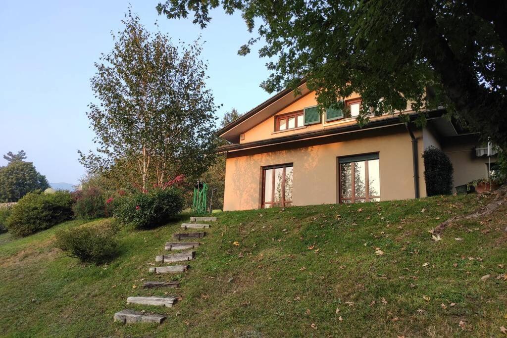 Como, Accogliente Mansarda Nel Verde Le Balze Appartamento *