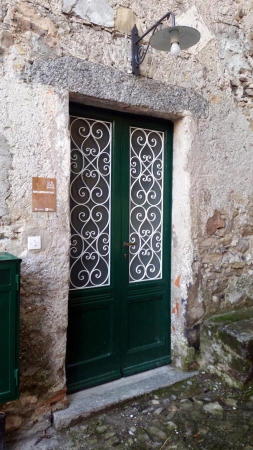 Val Valerna Bed & Breakfast *