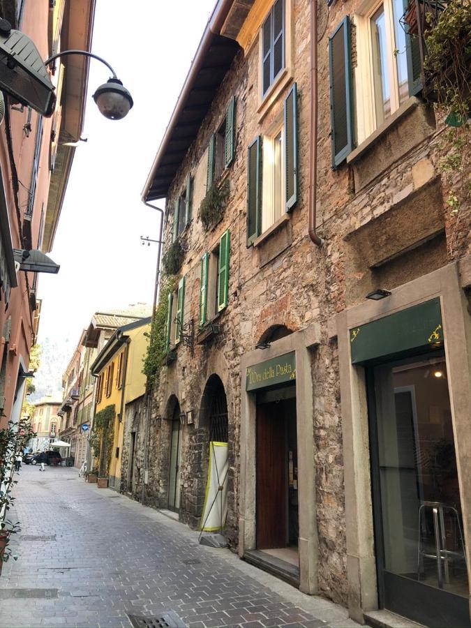 Blue Lake Apartment Como
