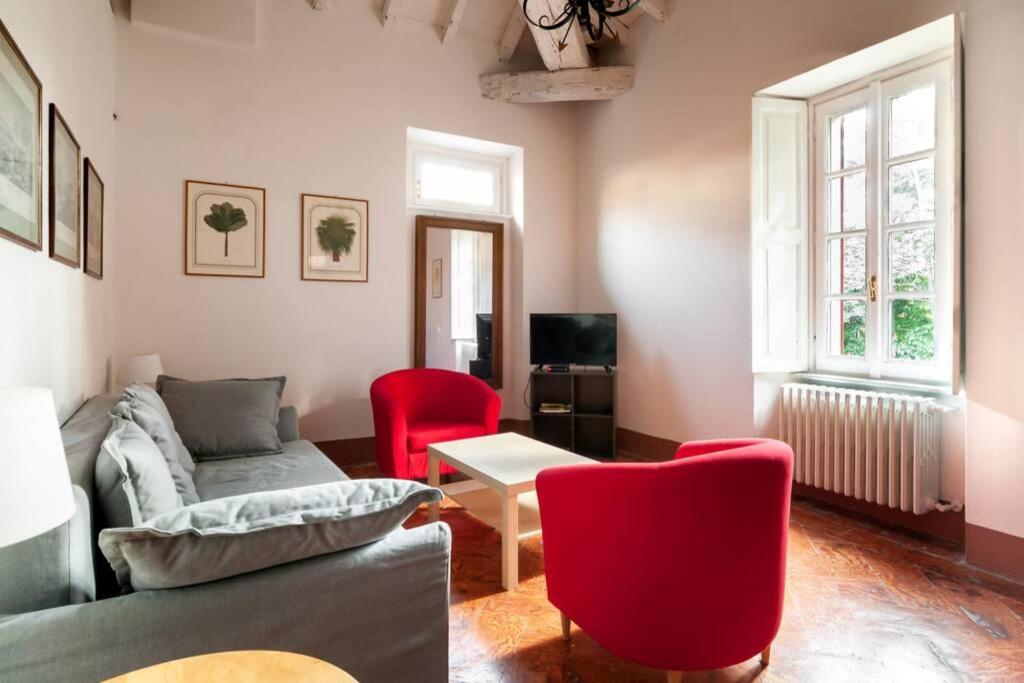 Nel Parco Di Erba Apartment *
