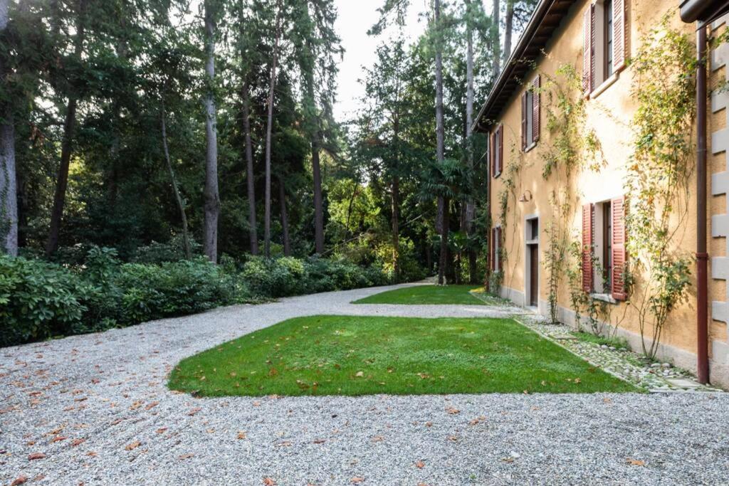 Bilocale Nel Parco Di Erba