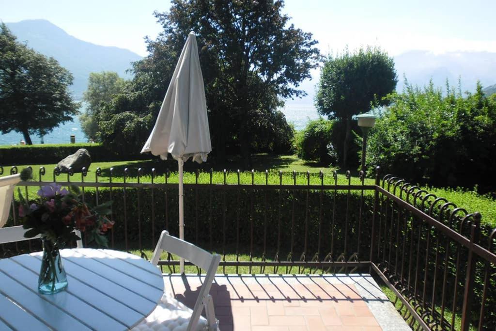 Favoloso Fronte Lago, * Gera Lario
