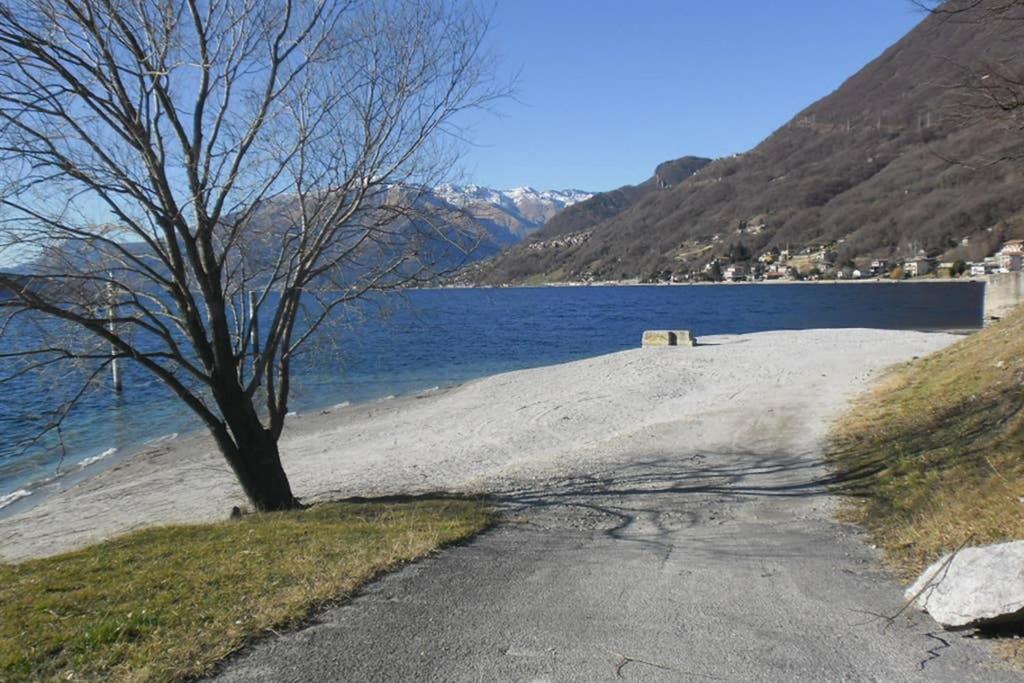 Favoloso Fronte Lago, Apartment *