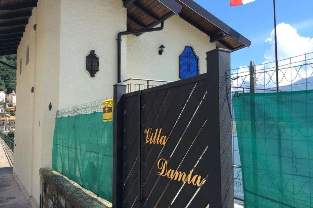 Villa Damia, Independent With Direct Lake Access