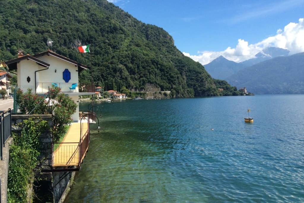 Villa Damia, Independent With Direct Lake Access *