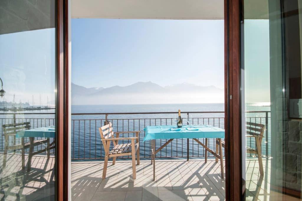 Damia, Independent With Direct Lake Access