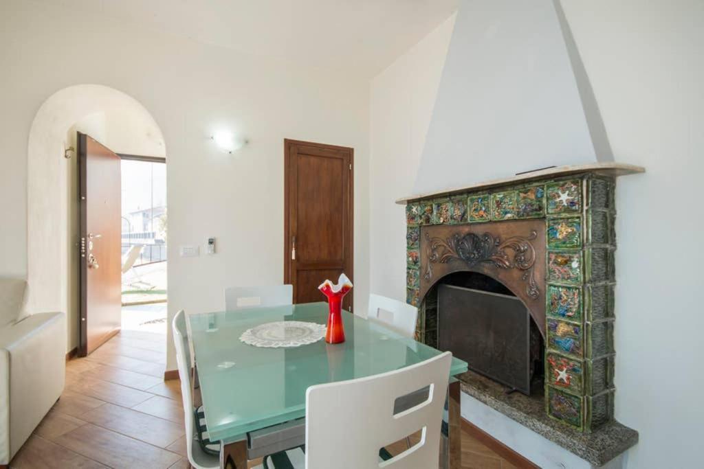 Damia, Independent With Direct Lake Access Menaggio