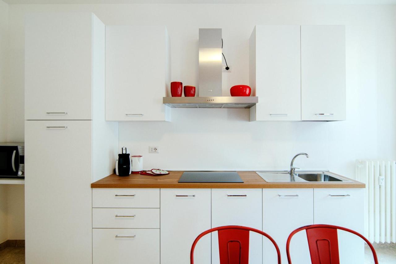 Dodo Red - The House Of Travelers Apartment *
