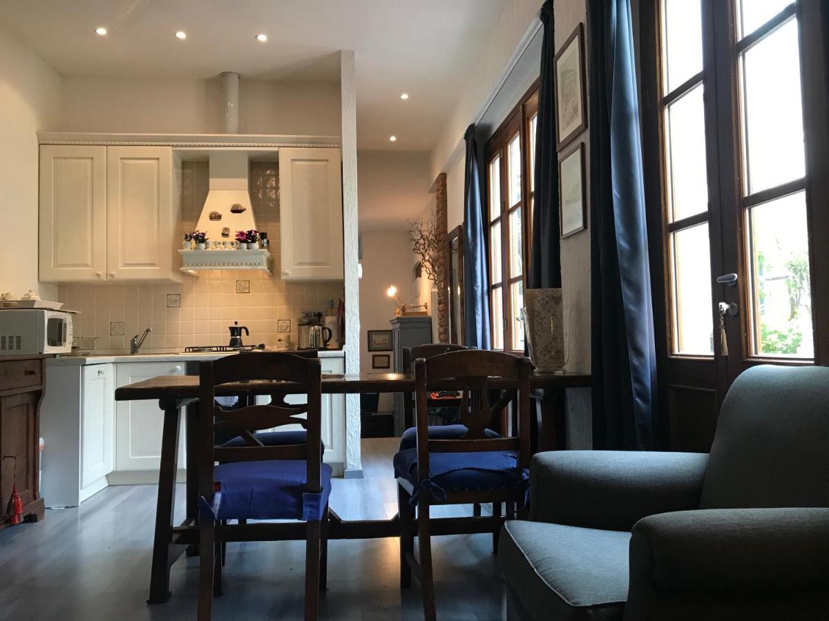 Apartment Lakeshore House