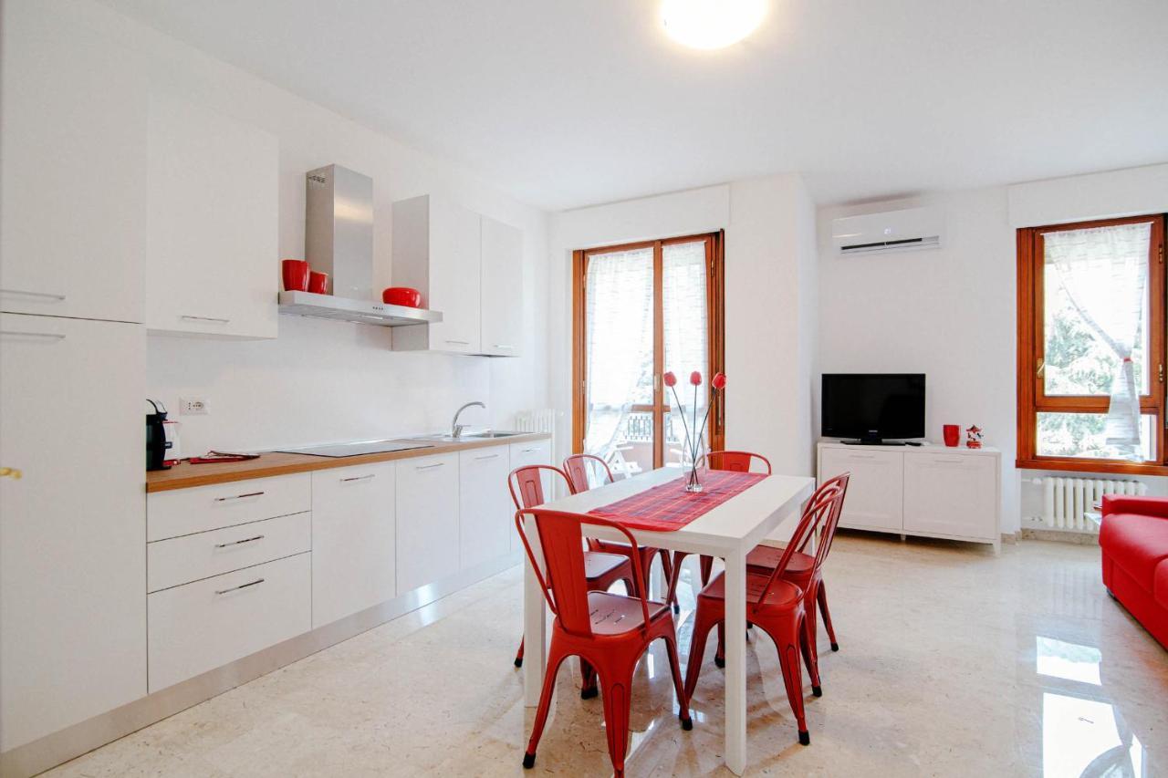 Dodo Red - The House Of Travelers Apartment *