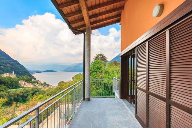 Borgo Castello Aparthotel Argegno