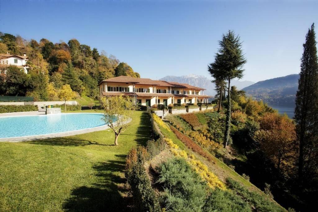 2-1 Of 11 In An Exclusive By Italian Apartment Tremezzo