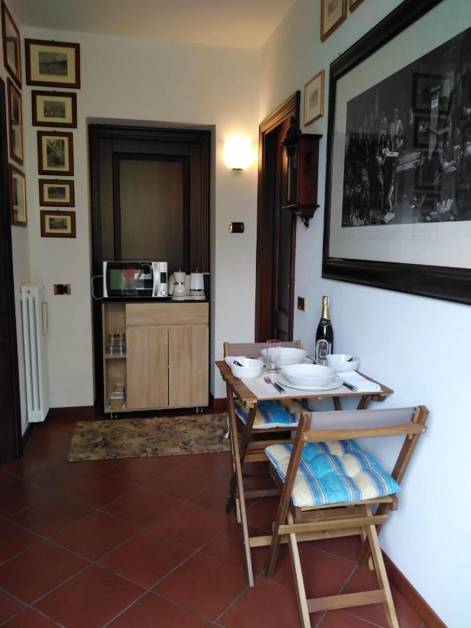 Con Bagno E Portico Vista *