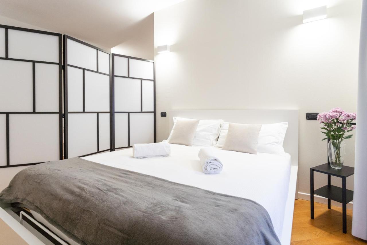 Apartment White Flat In Center By Rent *