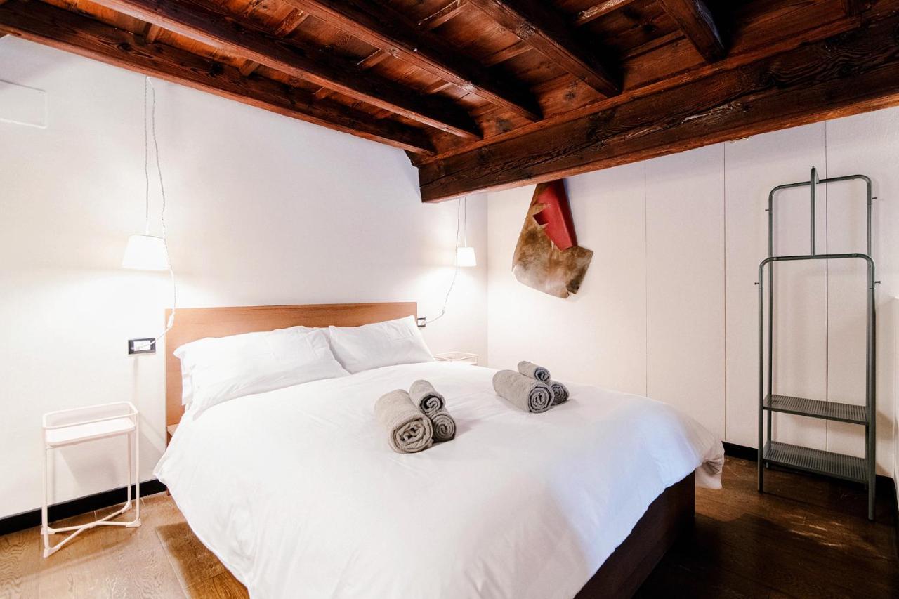 Palazzo Del Pero -by House Of Travelers- * Côme