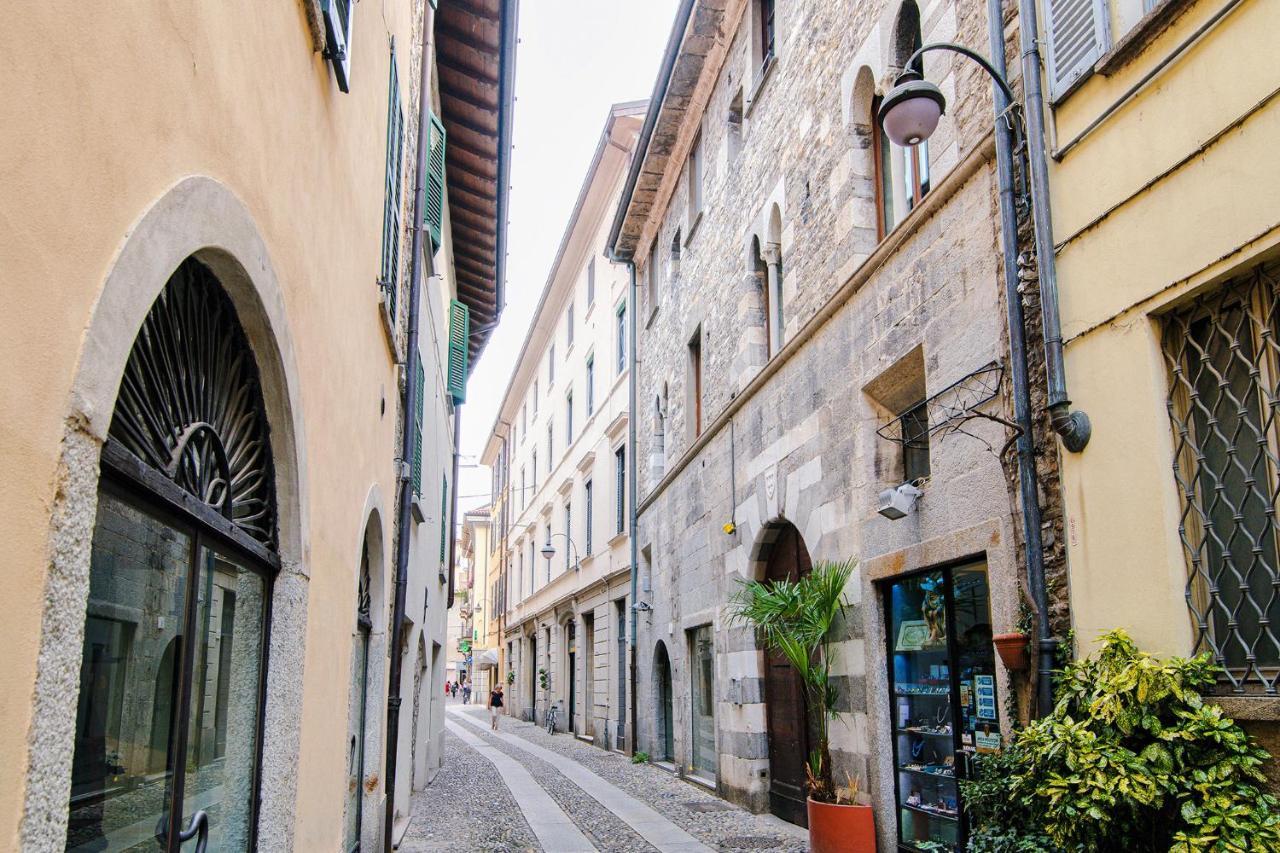 Palazzo Del Pero -by House Of Travelers- *