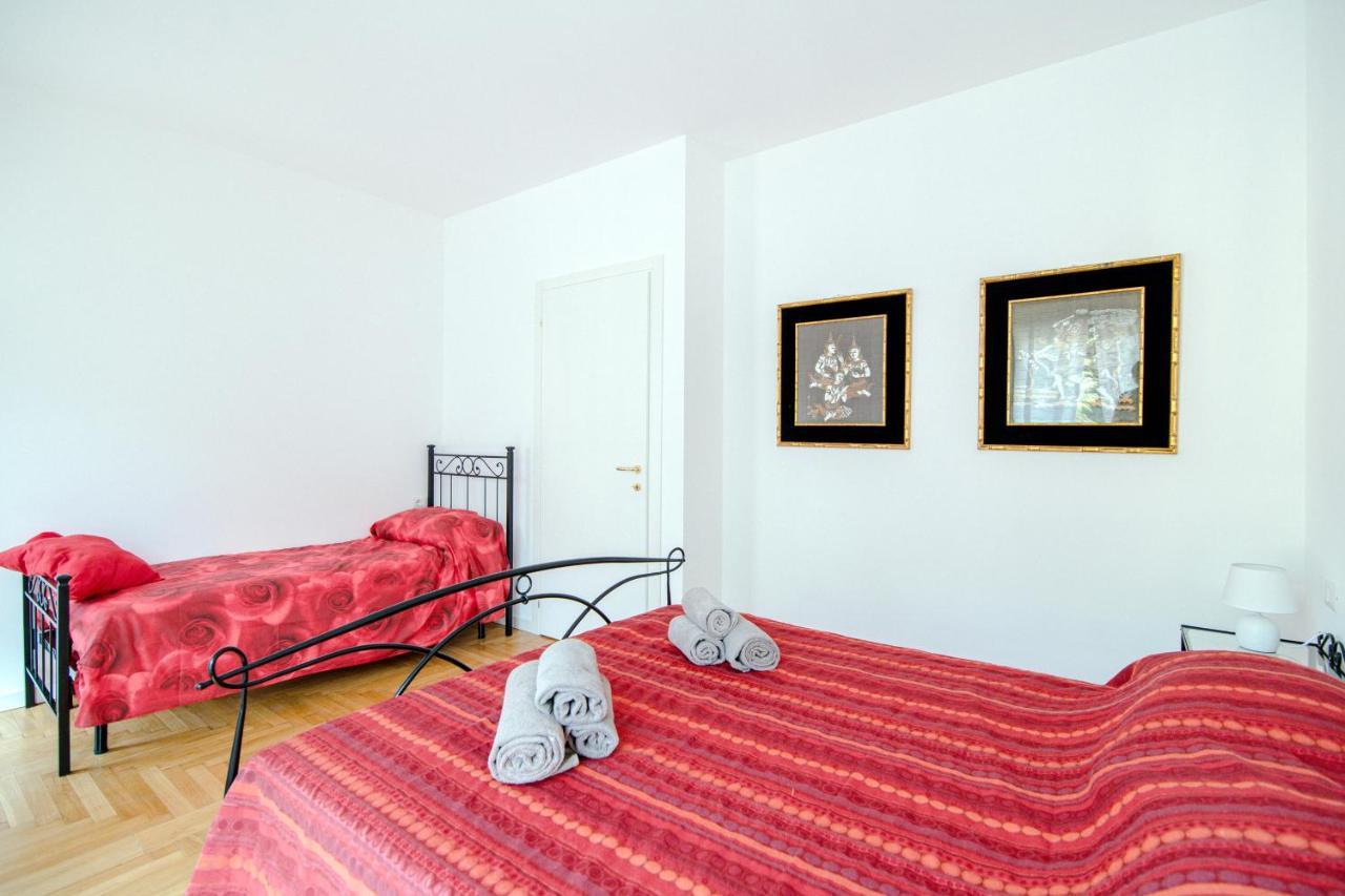 Dodo Red - The House Of Travelers Como