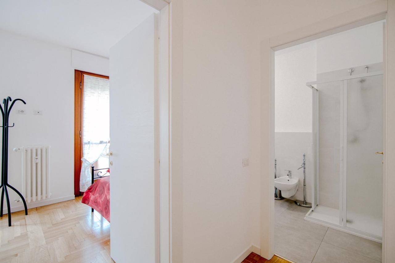 Apartment Dodo Red - The House Of Travelers