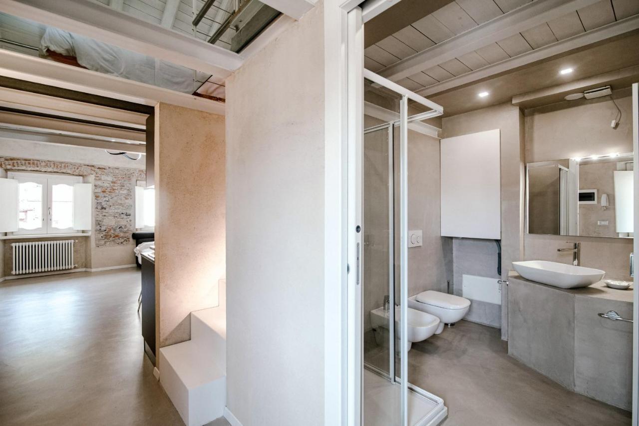 Apartment House Of Glass Cathedral View - The House Of Travelers