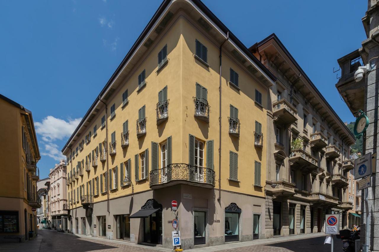 White Flat In Center By Rent Apartment *