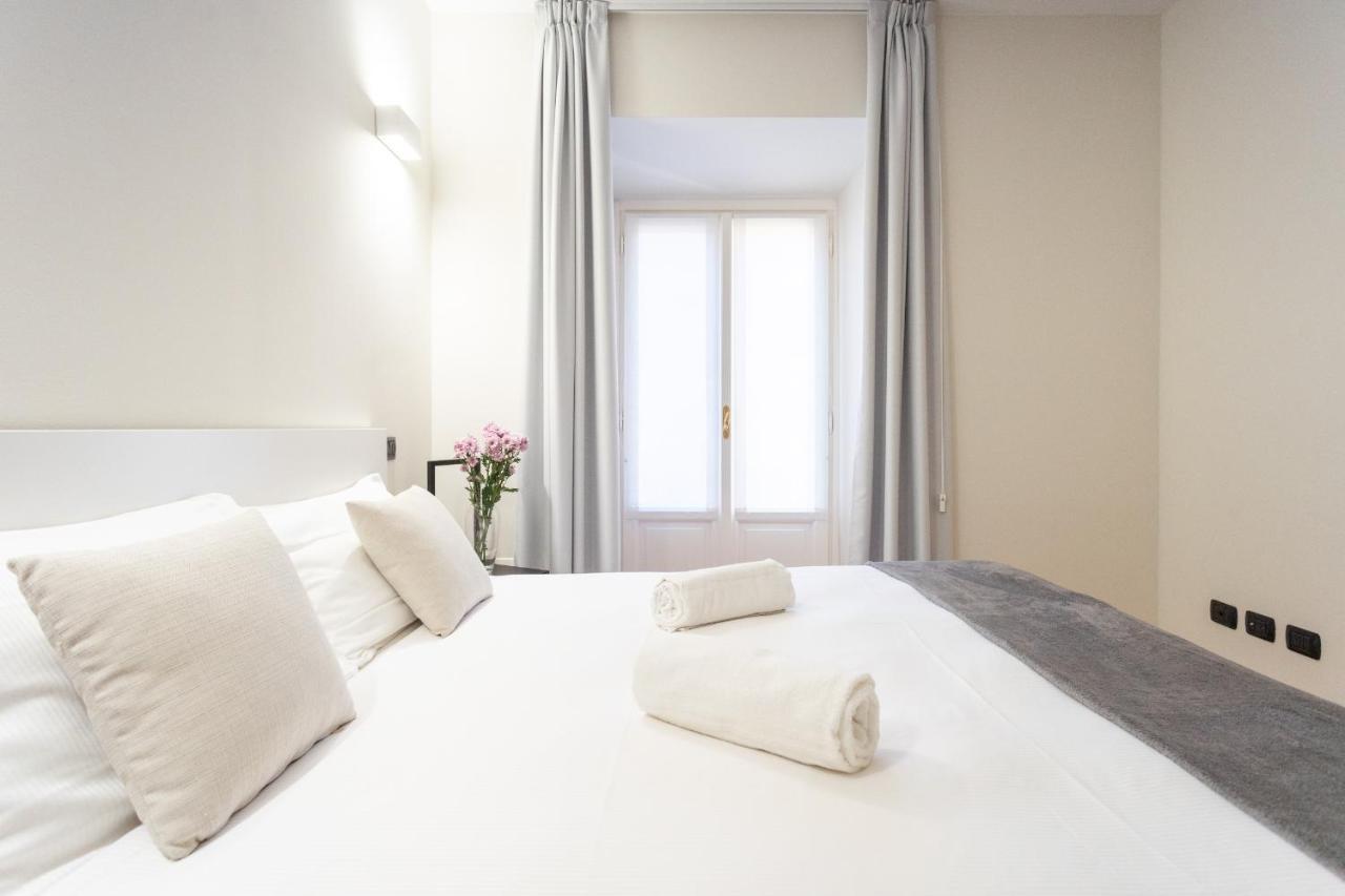 White Flat In Center By Rent * Como