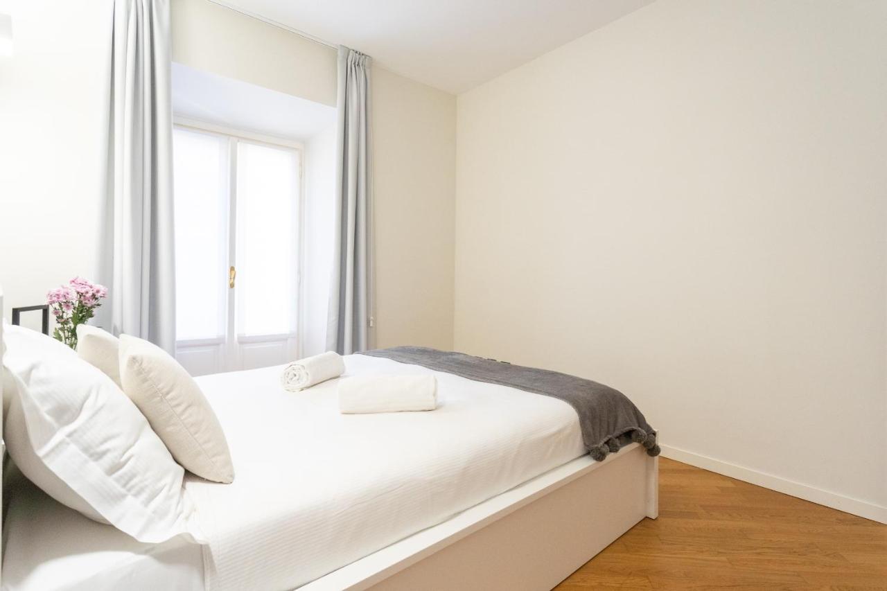 White Flat In Center By Rent * Como