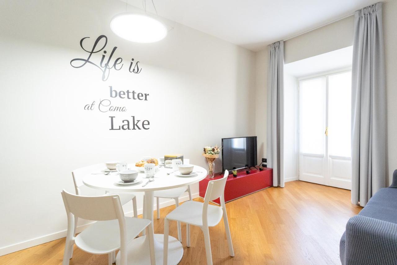 White Flat In Center By Rent Apartment *