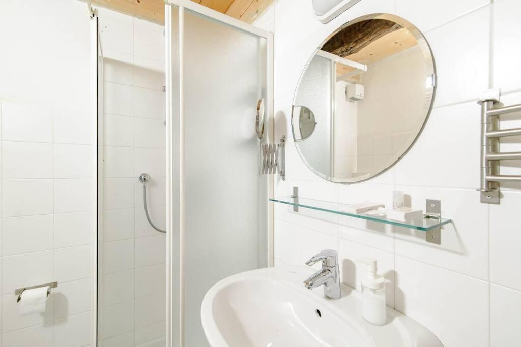 Central Apartment *