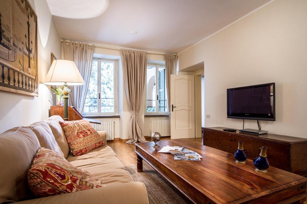 Town House *