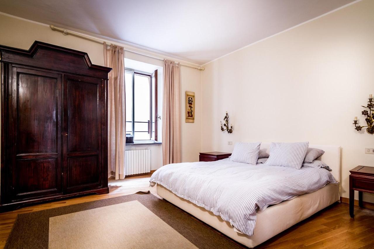 Town House *