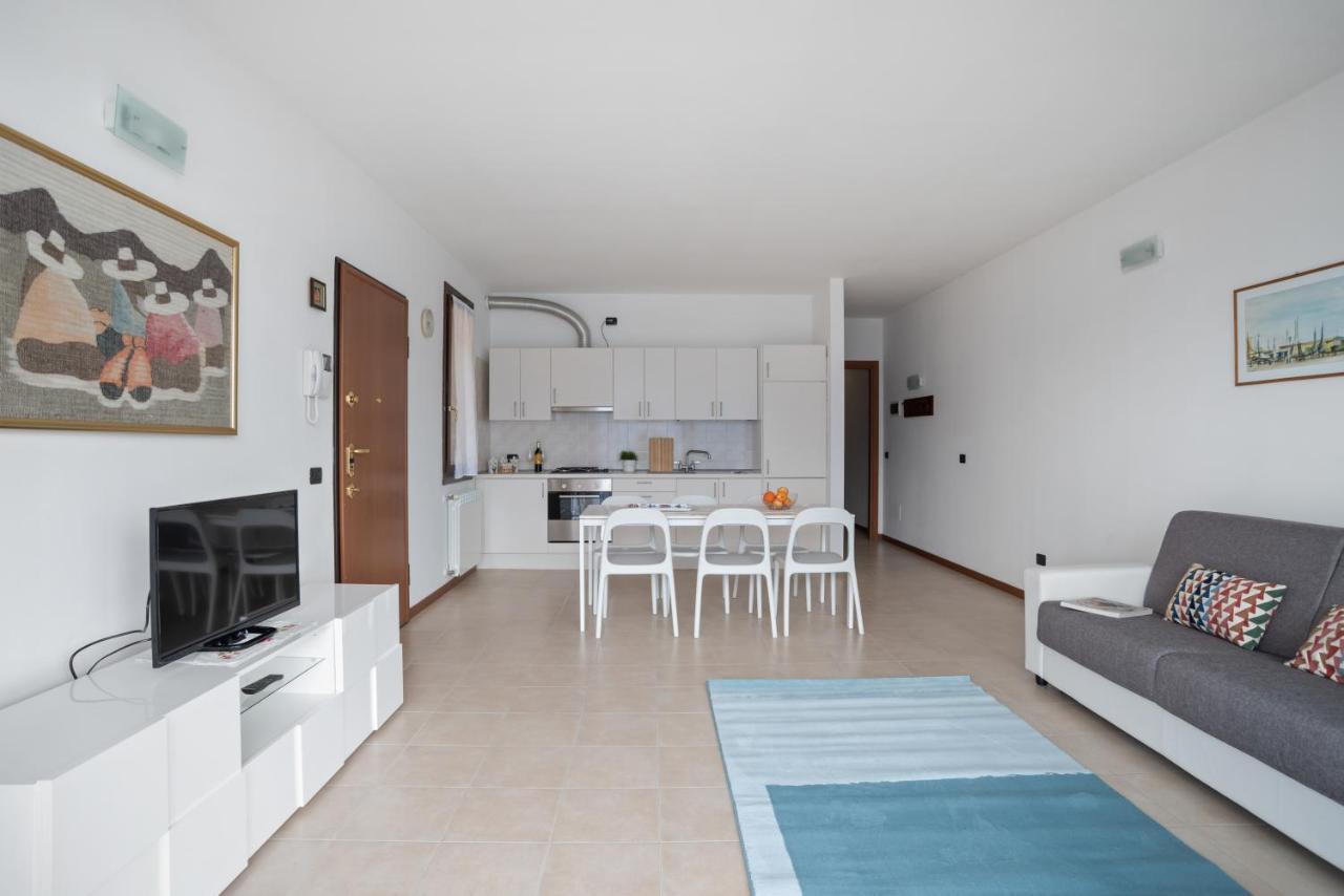 Apartment Apt With Panoramic Terrace! Bellano