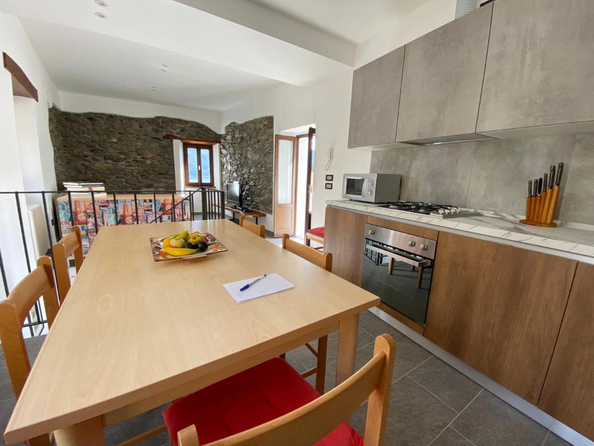 Independent Stone House With View Ferienhaus *