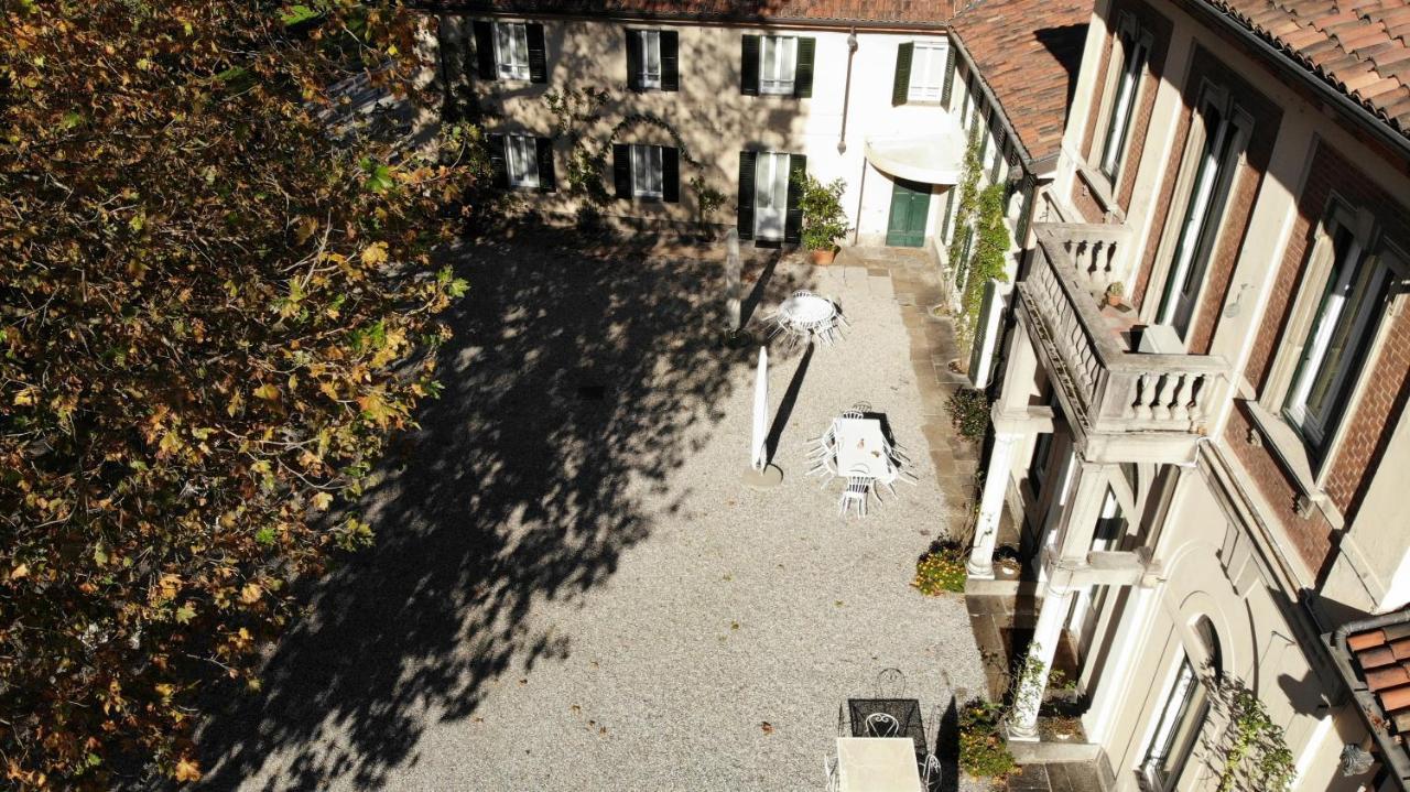 La Casa Nel Parco Guest house *