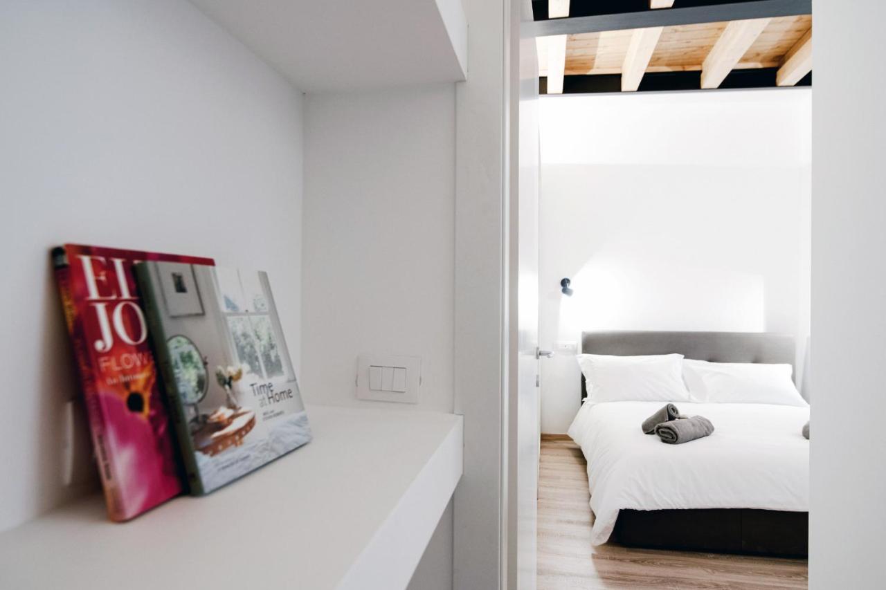 Spazio 77 - The House Of Travelers Guest house