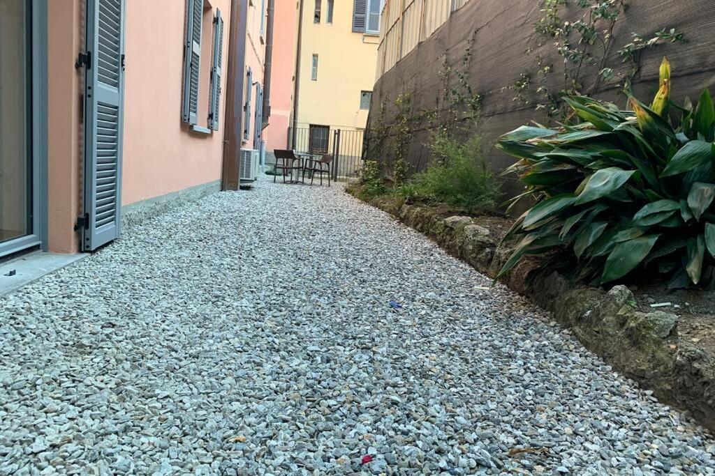 Minù *