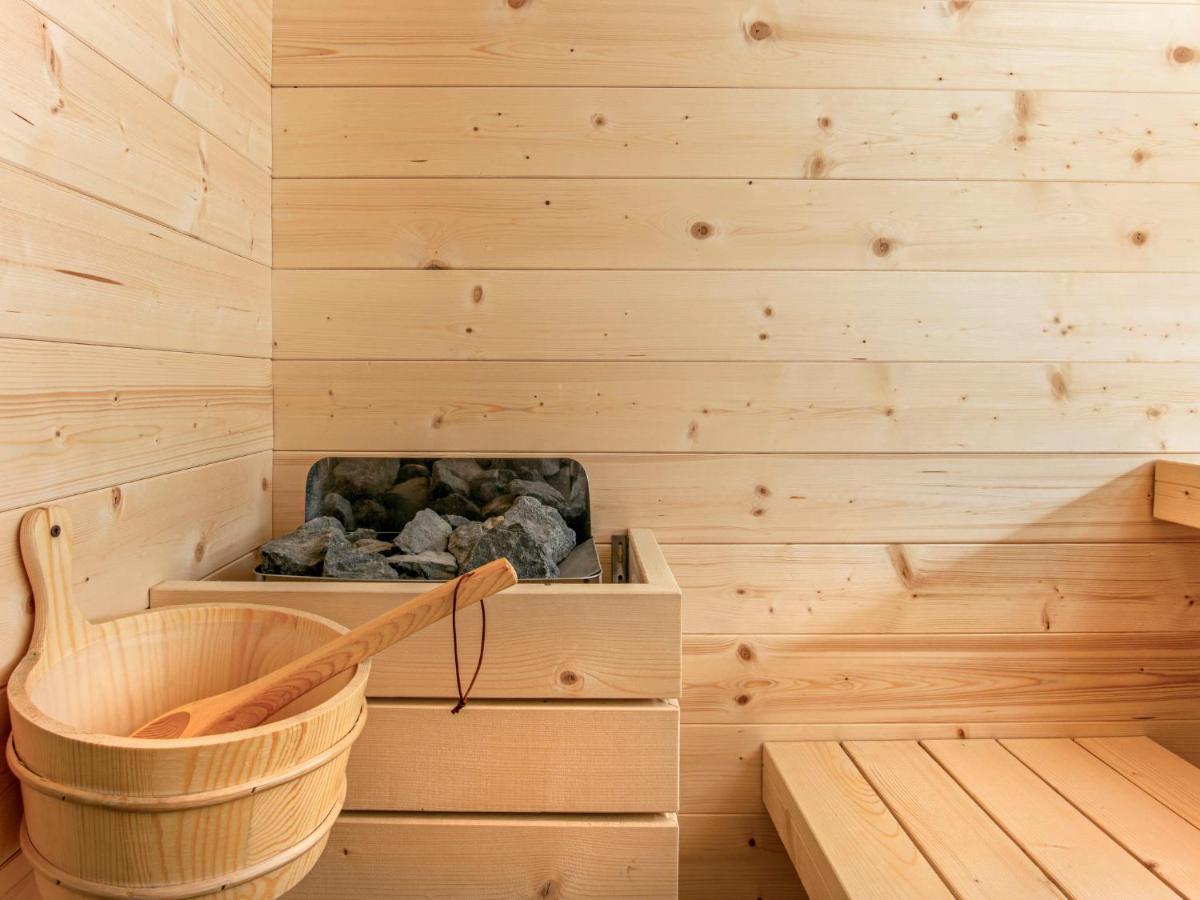 Holiday home Lacum Lux By Interhome Perledo