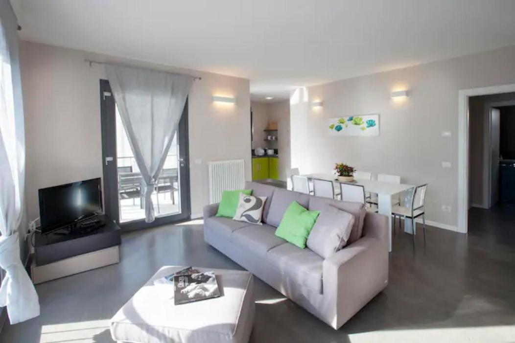 Aparthotel Comacina *