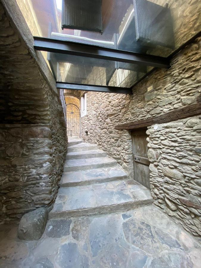 Ferienhaus Independent Stone House With View *