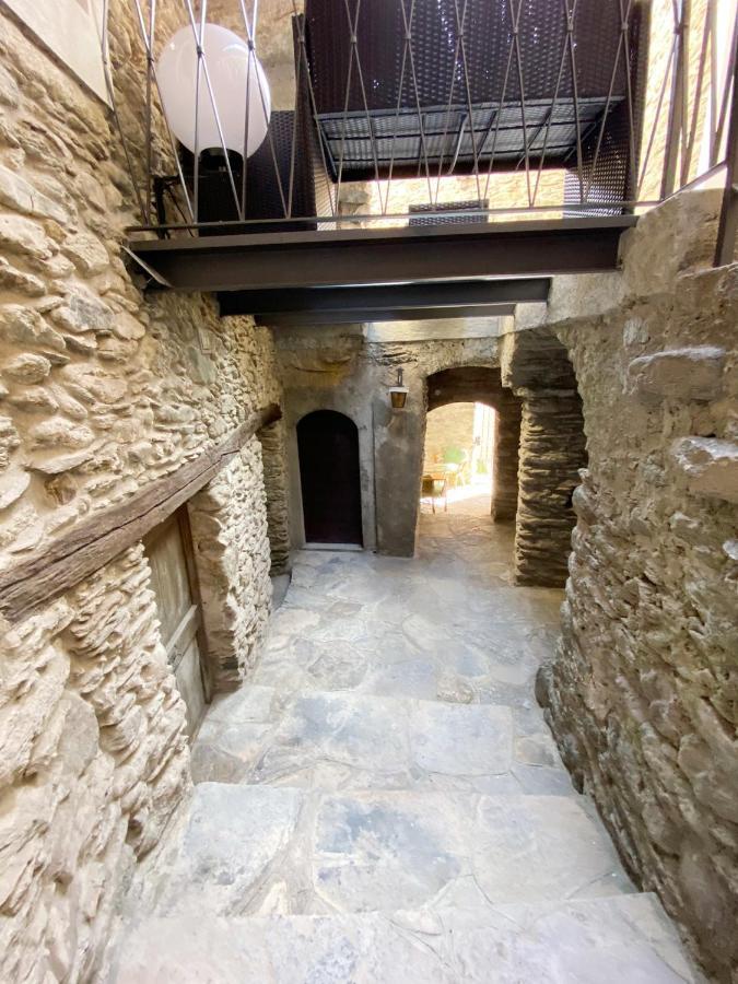 Independent Stone House With View *