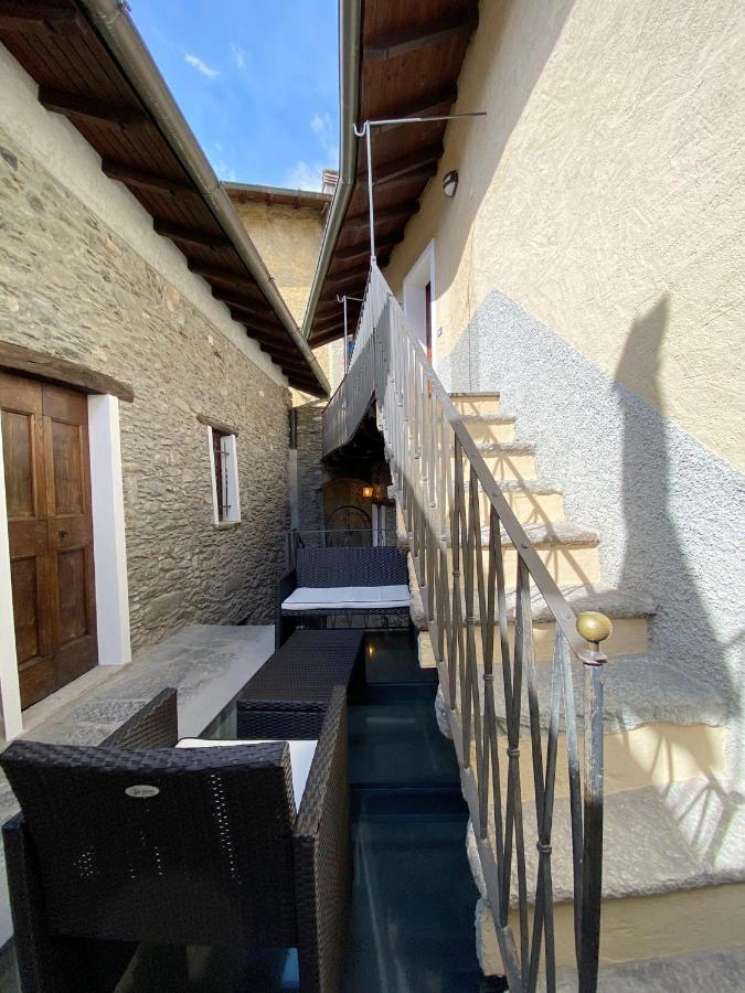 Independent Stone House With View Ferienhaus