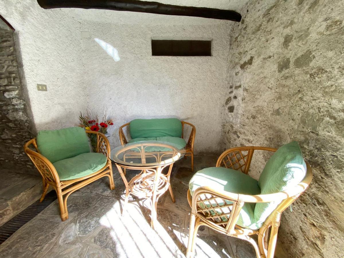 Independent Stone House With View Musso