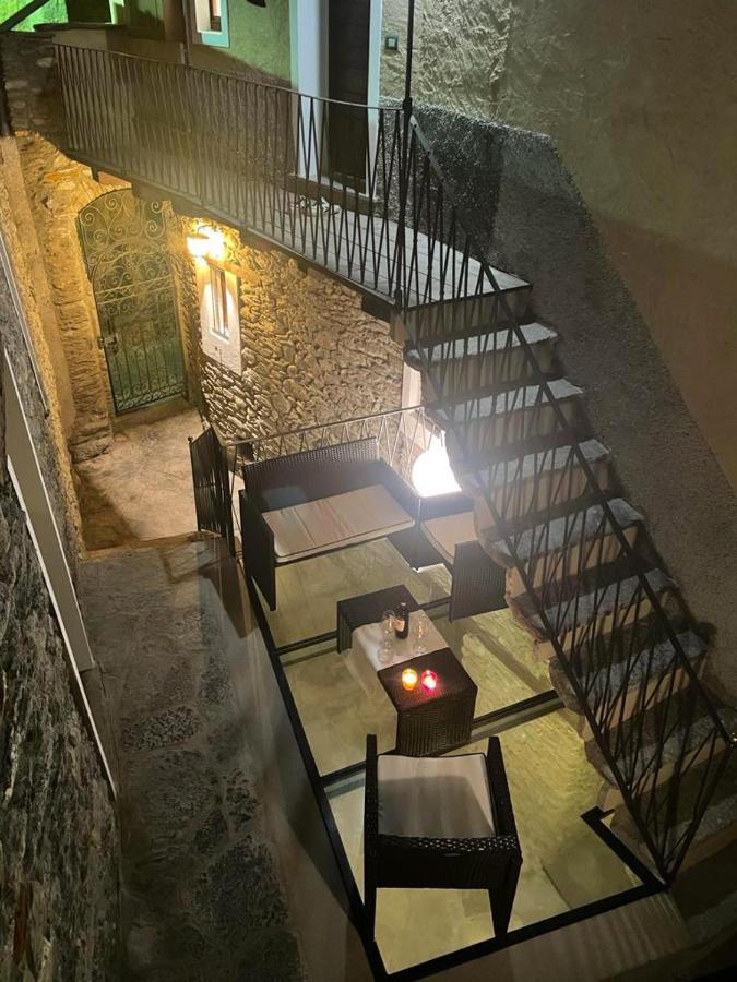 Ferienhaus Independent Stone House With View *