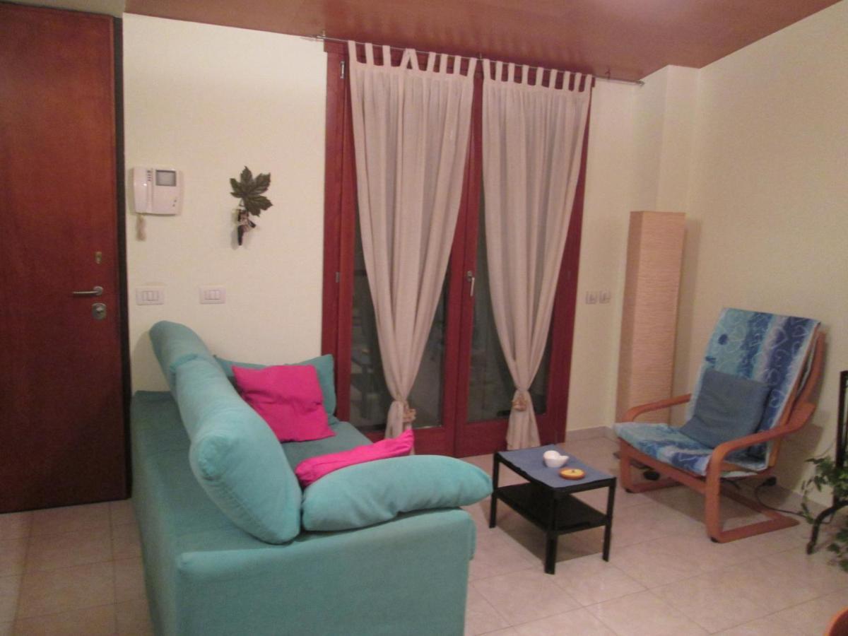 Elegante Vacanza/business In Brianza Apartment